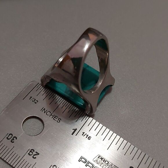 Faux Green Malachite Chunky Statement Cocktail Ring Size 9 Silver Tone - Picture 6 of 7